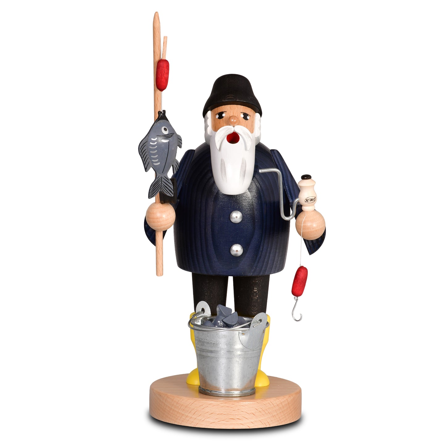 KWO Räuchermann „Angler“ aus der Serie „Die Bärtigen“, handgefertigt im Erzgebirge. Die bärtige Holzfigur trägt eine blau gebeizte Jacke, gelbe Gummistiefel und hält eine Angel mit Fisch sowie eine Pfeife. Neben ihm steht ein Zinkeimer voller Fische.